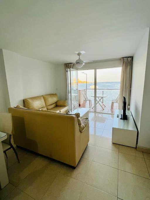 Primera Linea De Playa, Varadero, En Bahia De Levante,Aguilas Exterior photo